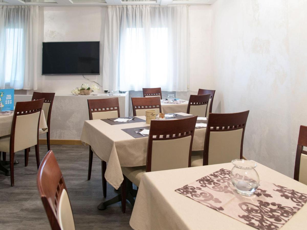 Apartment Standard By Interhome Riva del Garda Kültér fotó